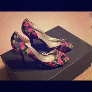 Betray Johnson Heels